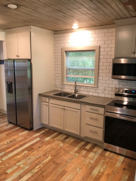 Building Photo - 7628 Sevierville Pike