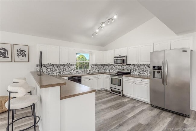 Building Photo - 7492 SW 40th Terrace