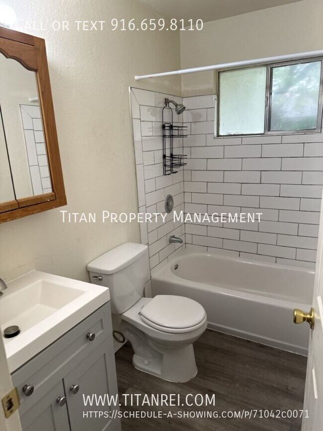 Building Photo - 6000 Bourbon Dr
