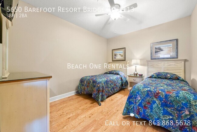 Building Photo - 5650 Barefoot Resort Bridge Rd