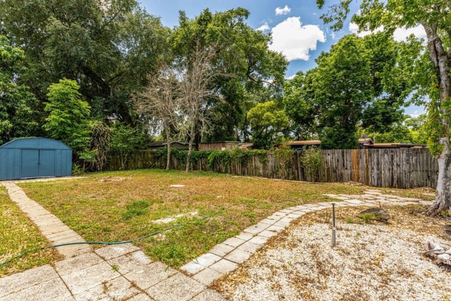 Building Photo - 1211 Co Rd 431