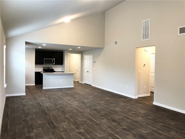 Building Photo - 112 Craft St