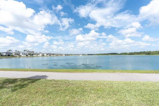 Building Photo - 6353 Timberdale Ave