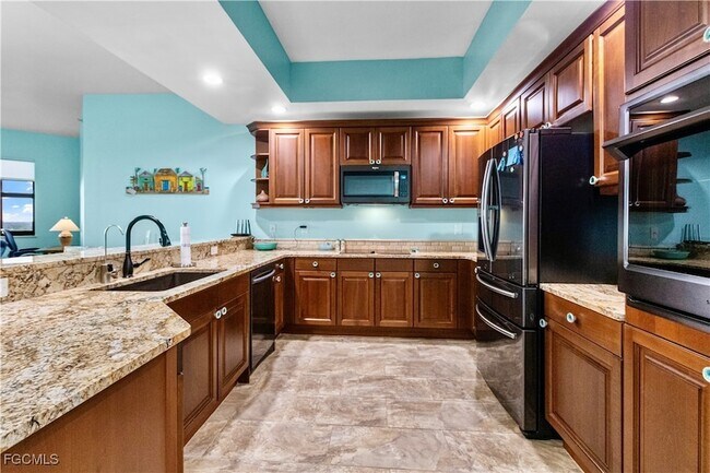 Building Photo - 14300 Riva Del Lago Dr