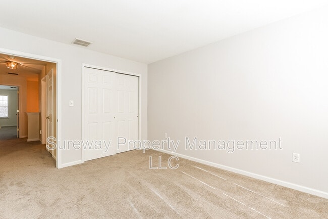 Building Photo - 162 Chancellor Dr