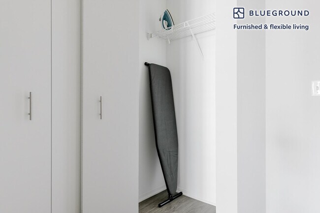 Building Photo - 180 N Jefferson St