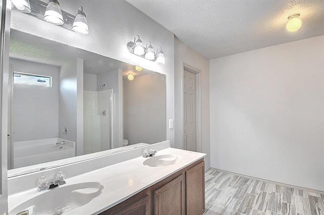 Building Photo - 3327 Andalusian Dr