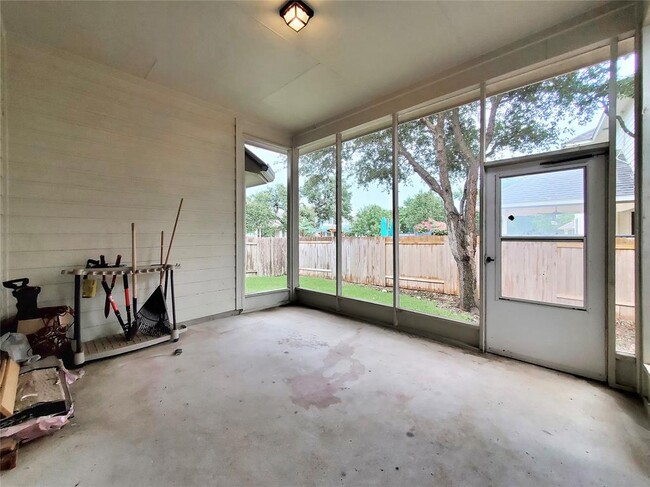 Building Photo - 2506 Mancuso Bend