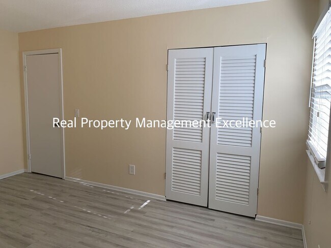 Building Photo - Renovated Raleigh Ranch, Convenient To 440...