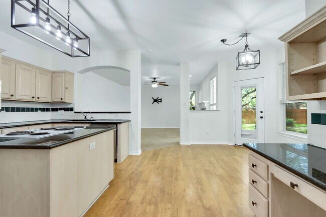 Building Photo - 9519 Rocksprings St