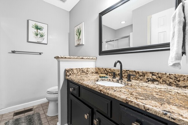 Building Photo - 6732 Queen Annes Dr