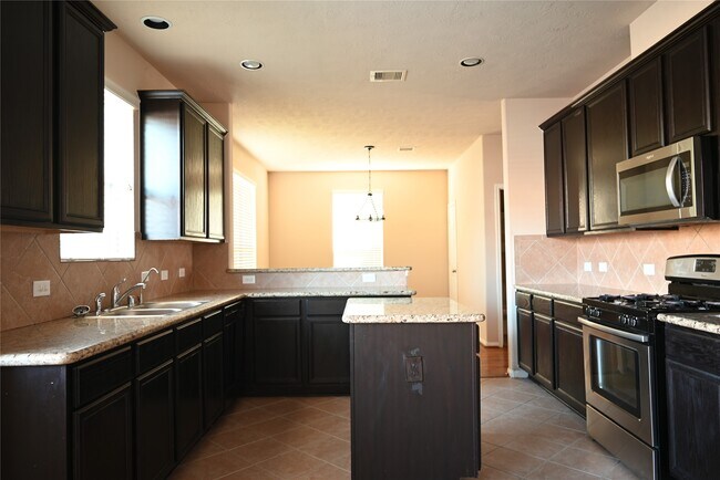 Building Photo - 25006 Tancy Ranch Ct