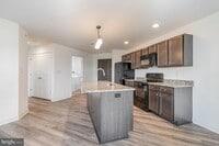 Building Photo - 1708 Fairmont Dr