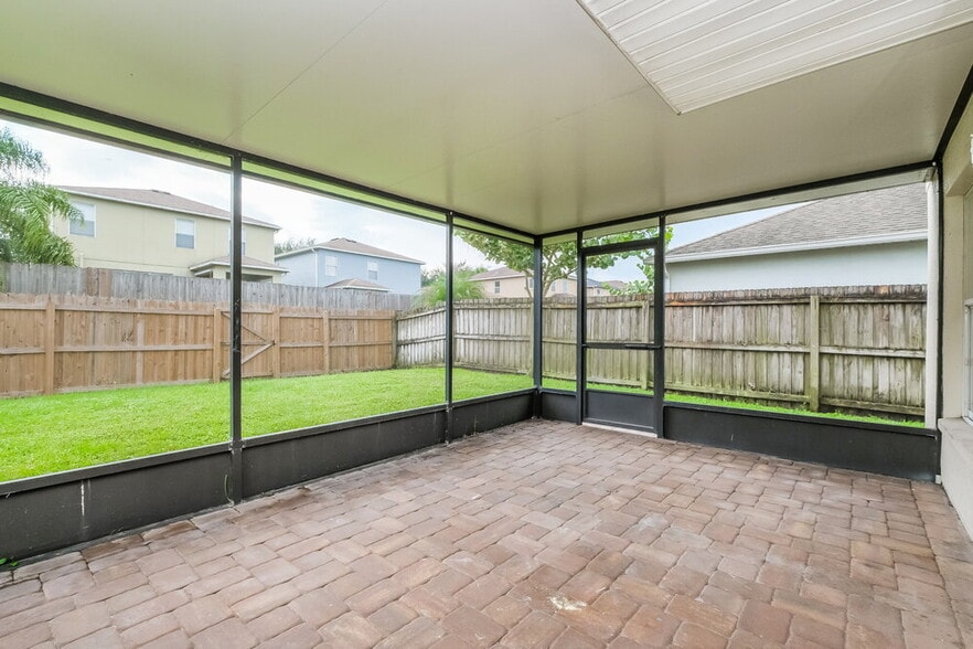Building Photo - 3348 Thistledown Ln