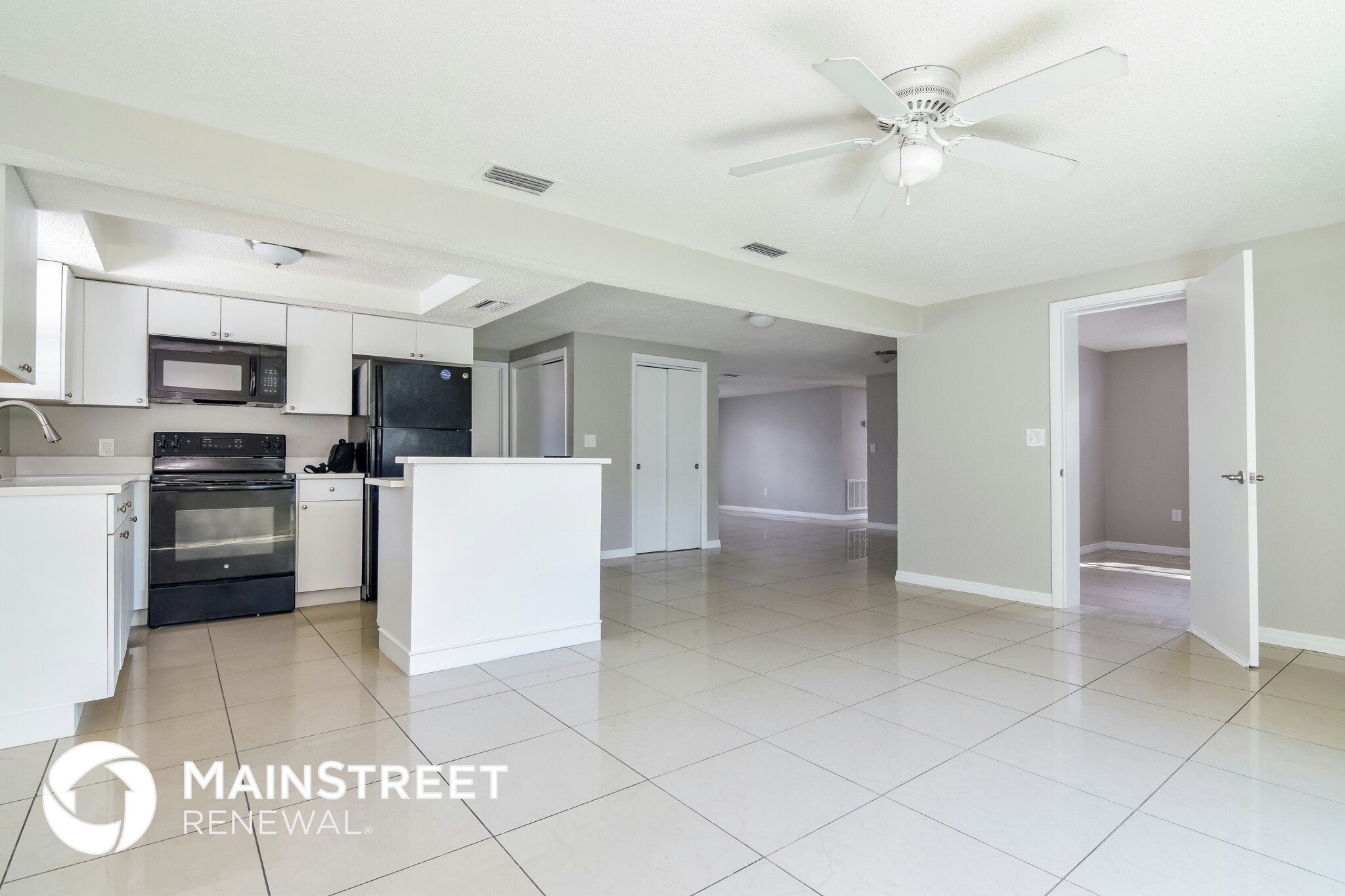 Building Photo - 7421 Congress St