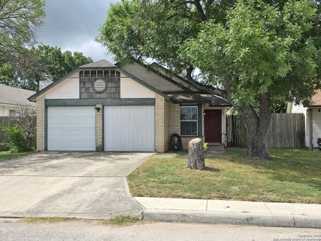 Primary Photo - 10114 Terra Oak