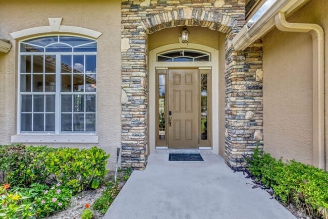 Building Photo - 4754 130th Ave N