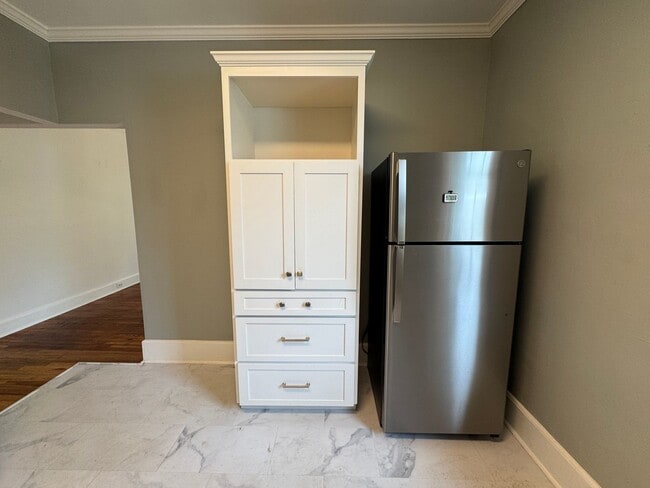 Building Photo - Updated 2/1 Brick House in Celanese- $1,395