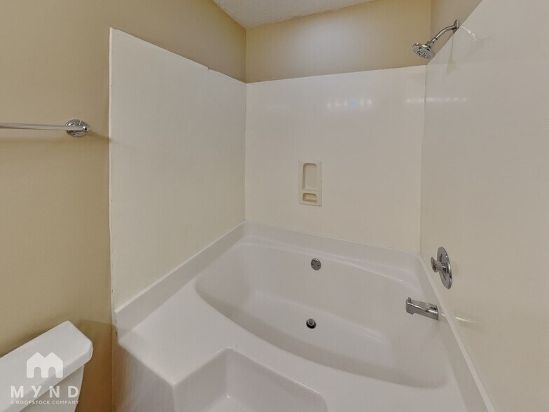 Building Photo - 11721 Long Forest Dr