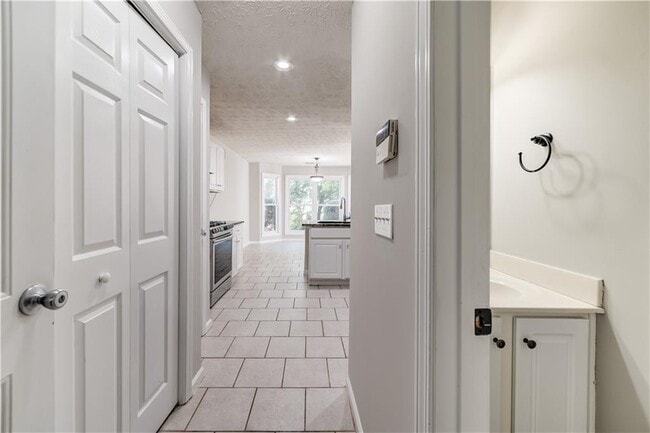 Building Photo - 3171 Avensong Village Cir