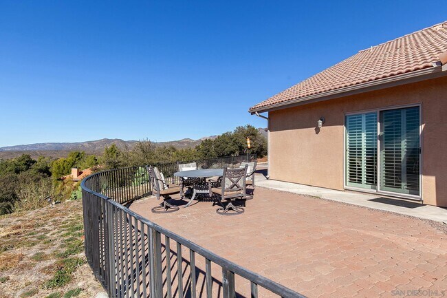 Building Photo - 32153 Cerrada del Coyote