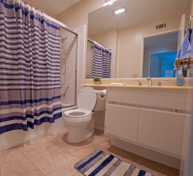 Building Photo - Charming Home for Now Leasing in Thousand Oaks!