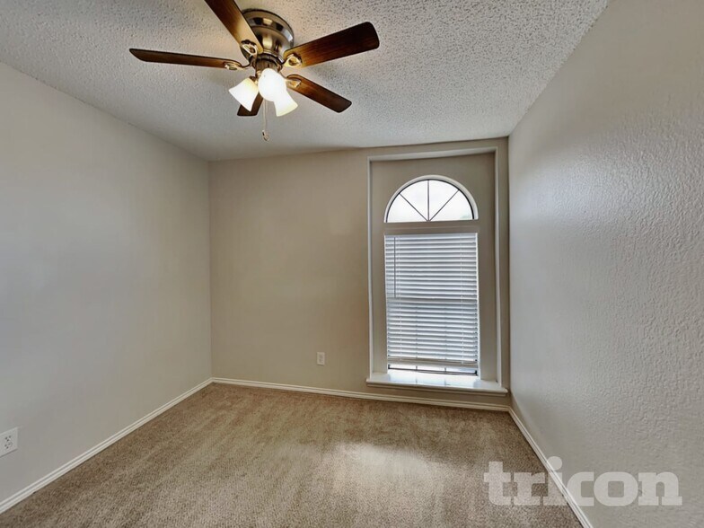 Building Photo - 4137 Stinwick Ln