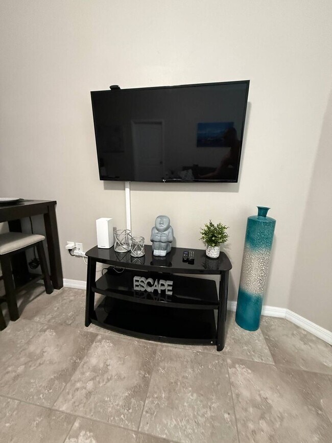 Building Photo - Furnished 1-Bedroom Apartment in Kindred – Kissimmee, FL 34744