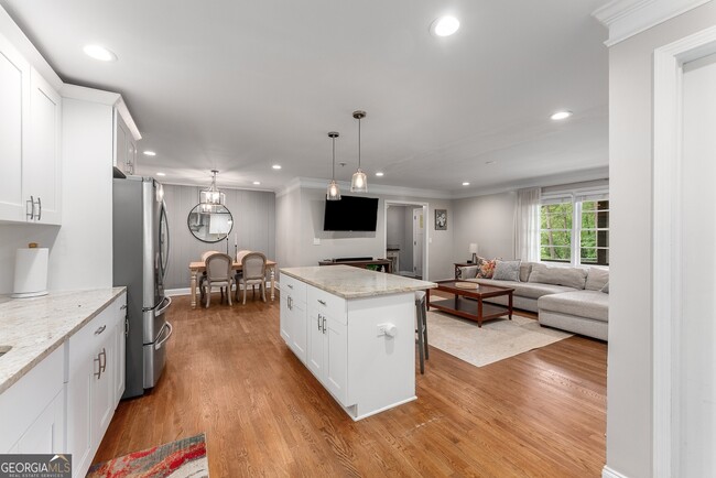 Building Photo - 2532 Circlewood Rd NE