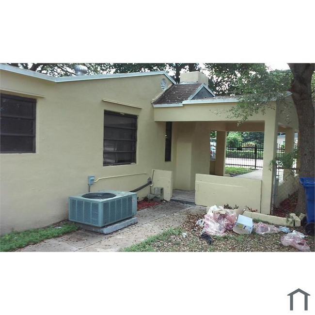 Building Photo - 2153 NW 92nd St