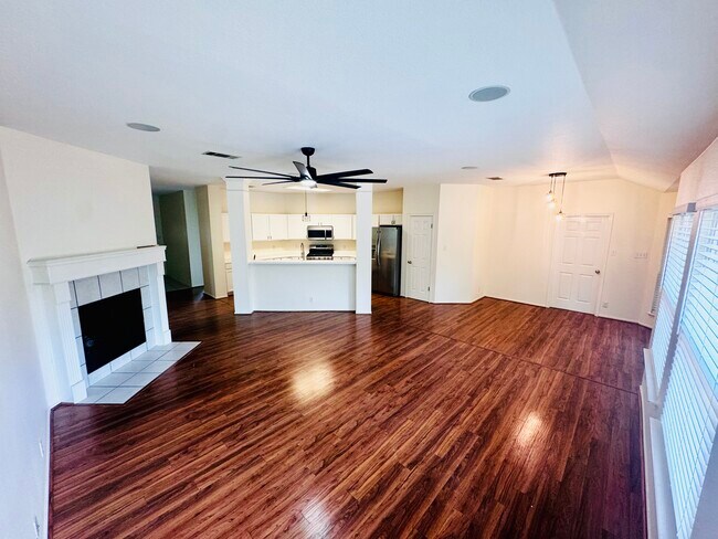 Building Photo - 1731 Warwick Way