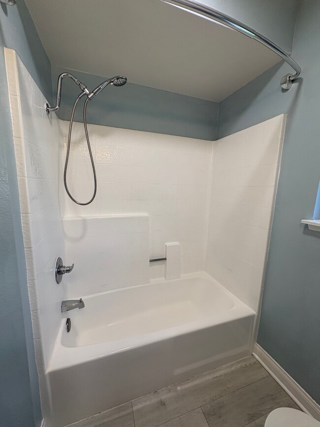 Building Photo - 5874 Bowcroft St