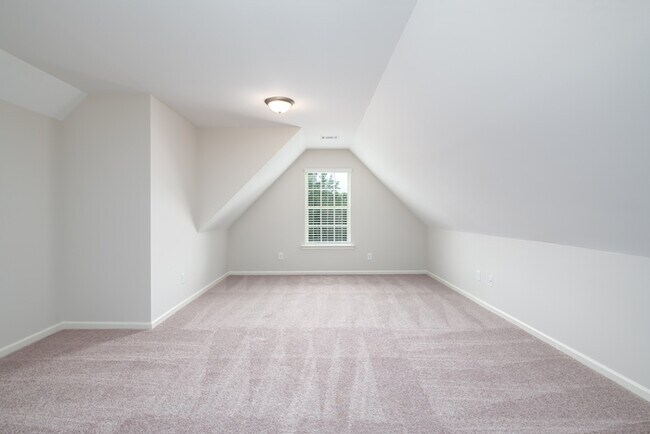 Building Photo - 246 Brownstone Loop