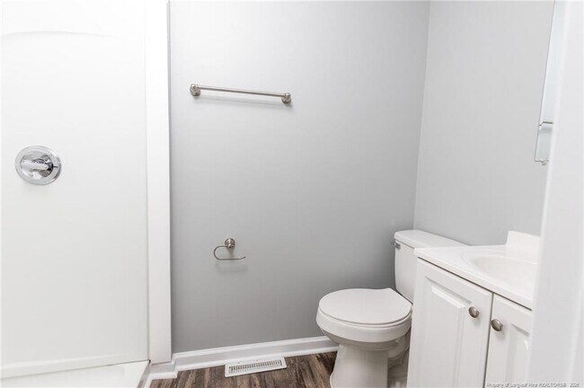 Building Photo - 331 Richmond Dr