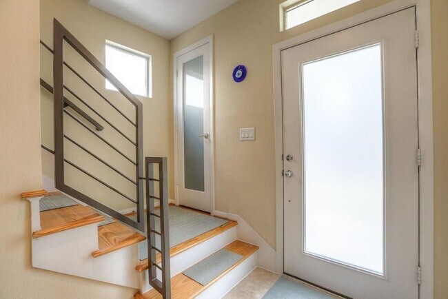 Building Photo - 4312 Floyd St