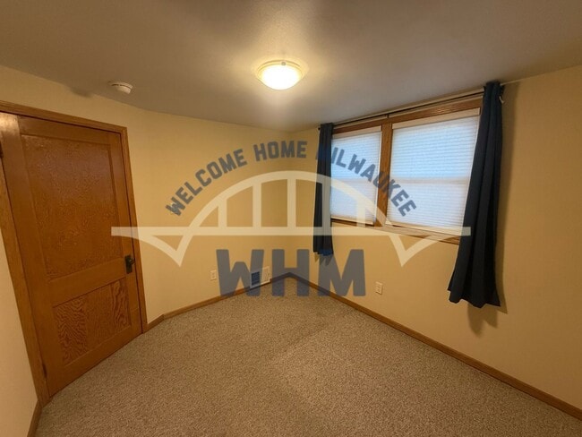 Building Photo - 2054 S 72nd St