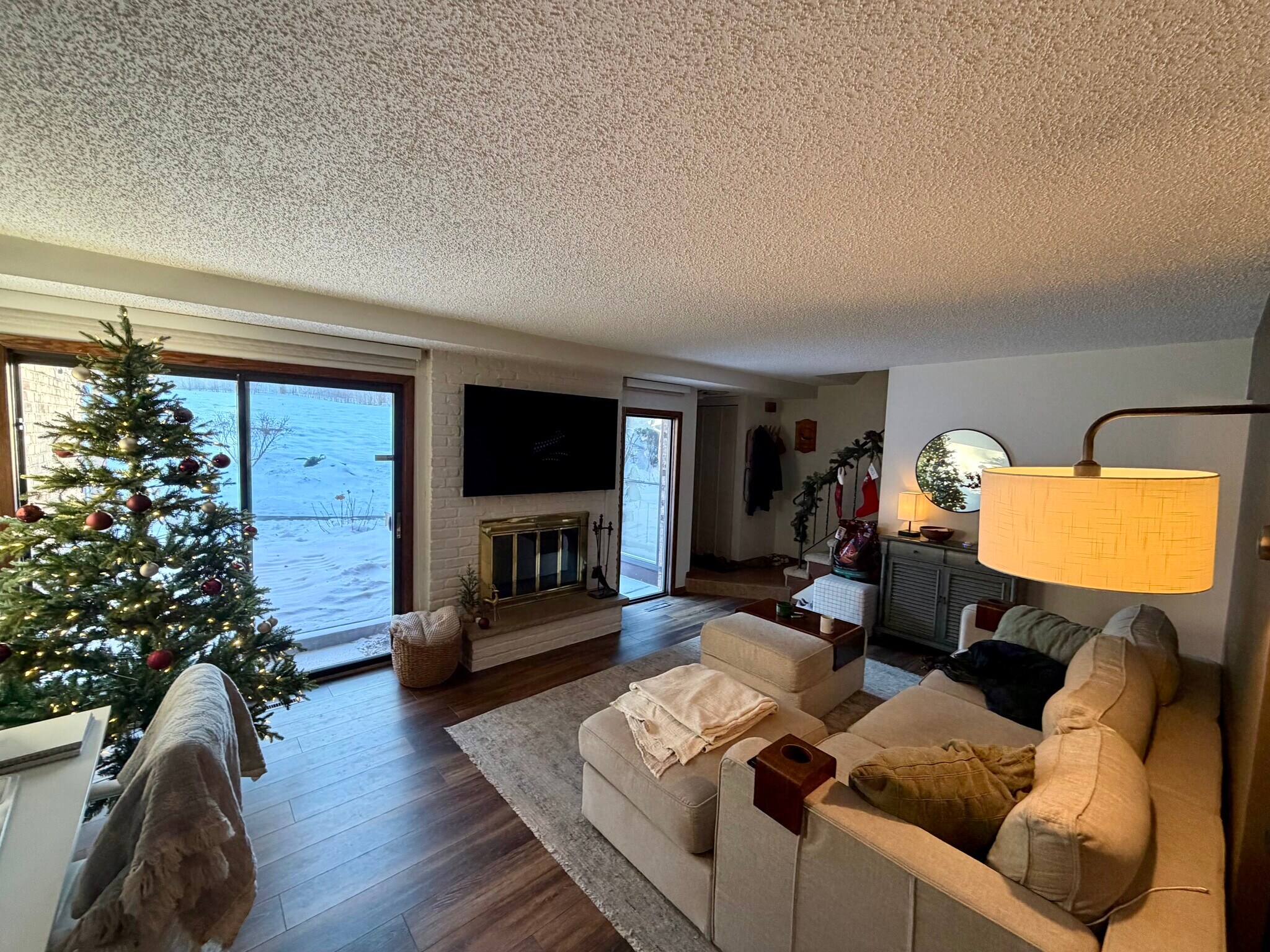 Building Photo - 3720 Independence Ave S