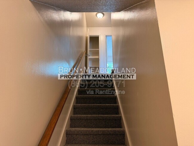 Building Photo - 9116 Parktop Ln NW