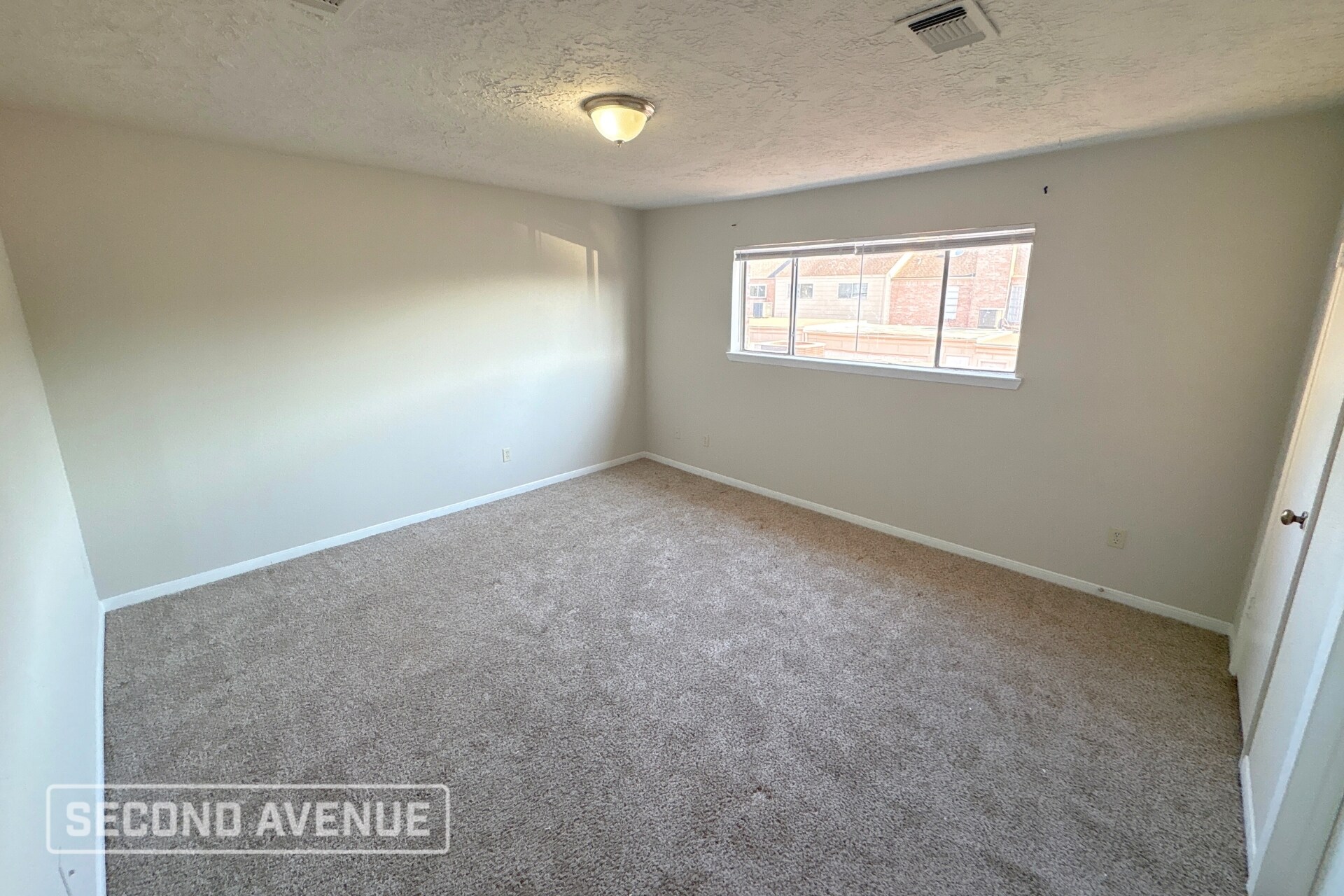 Building Photo - 3008 Beecave Dr