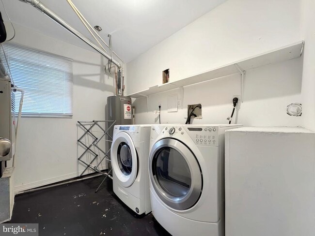 Building Photo - 38 Carriage House Cir