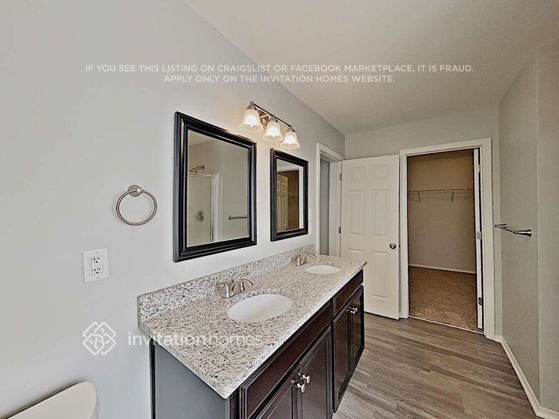 Building Photo - 2523 Buckleigh Dr