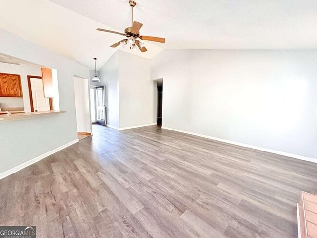 Building Photo - 601 McIntosh Dr