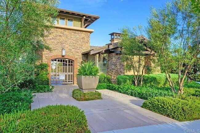 Building Photo - 3395 Campo Azul Ct