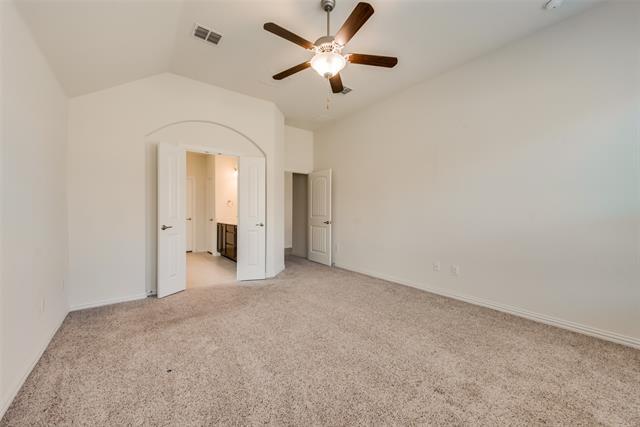Building Photo - 828 Skytop Dr