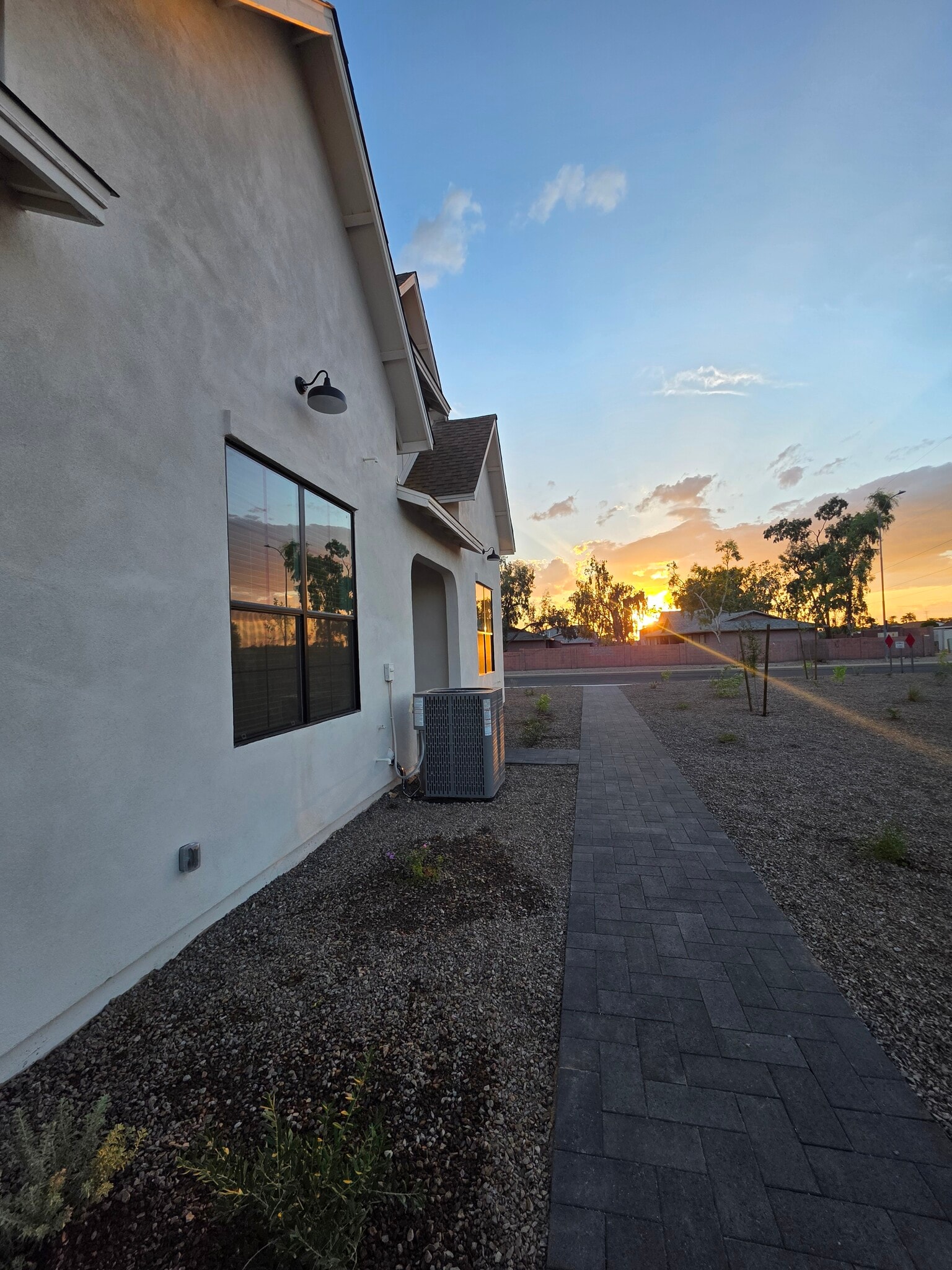 Building Photo - 8232 E University Dr