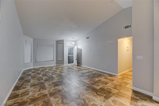 Building Photo - 116 Appian Way