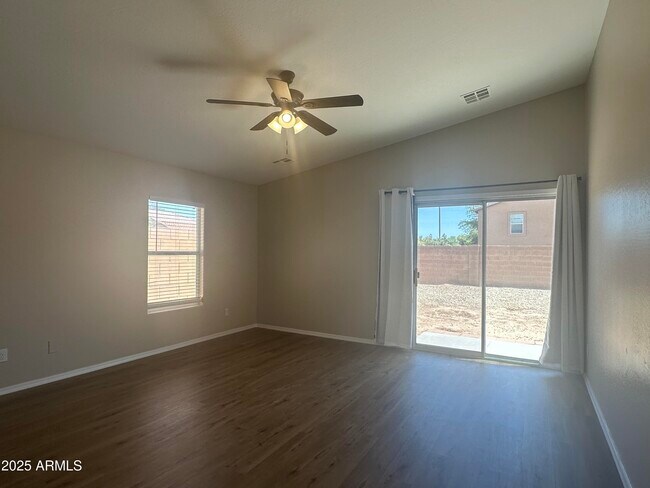 Building Photo - 25211 W Lamont Ave