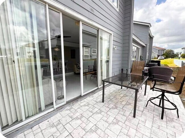 Building Photo - 574 Orchid Dr