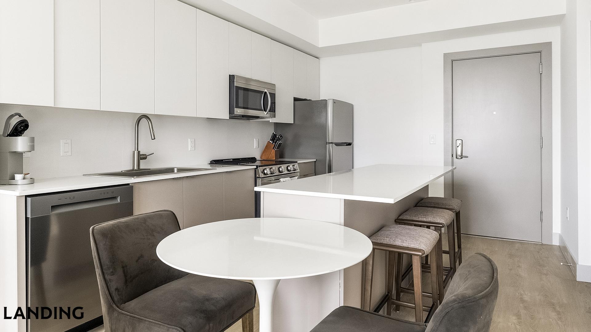 Building Photo - 1155 NE 126th St