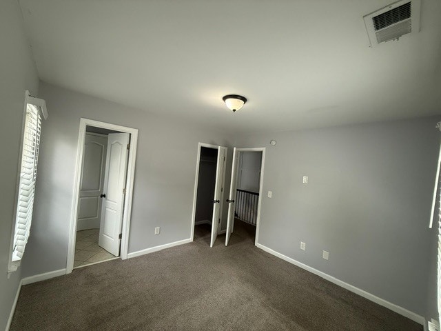 Building Photo - Hilltop